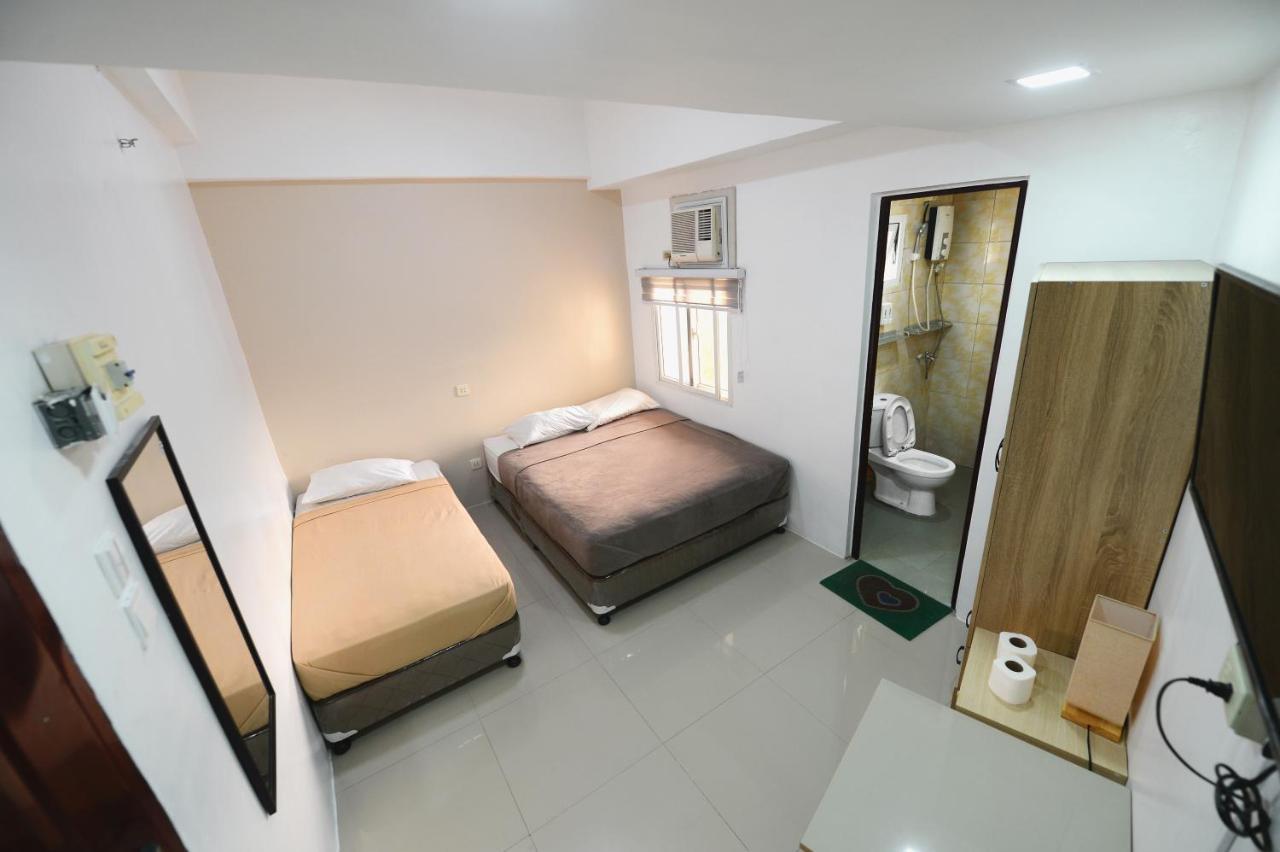 Cebu Courtyard Otel Lapu-Lapu City Dış mekan fotoğraf
