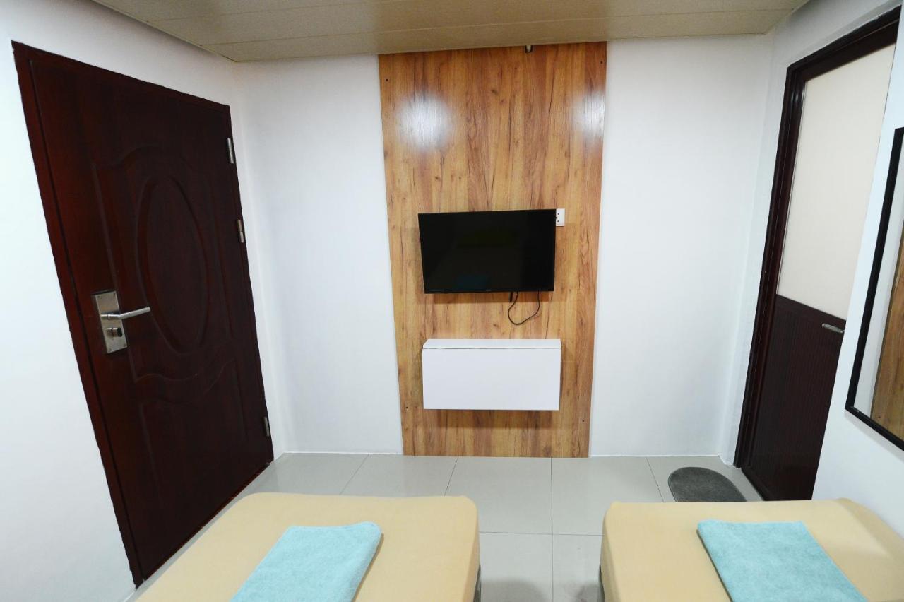 Cebu Courtyard Otel Lapu-Lapu City Dış mekan fotoğraf